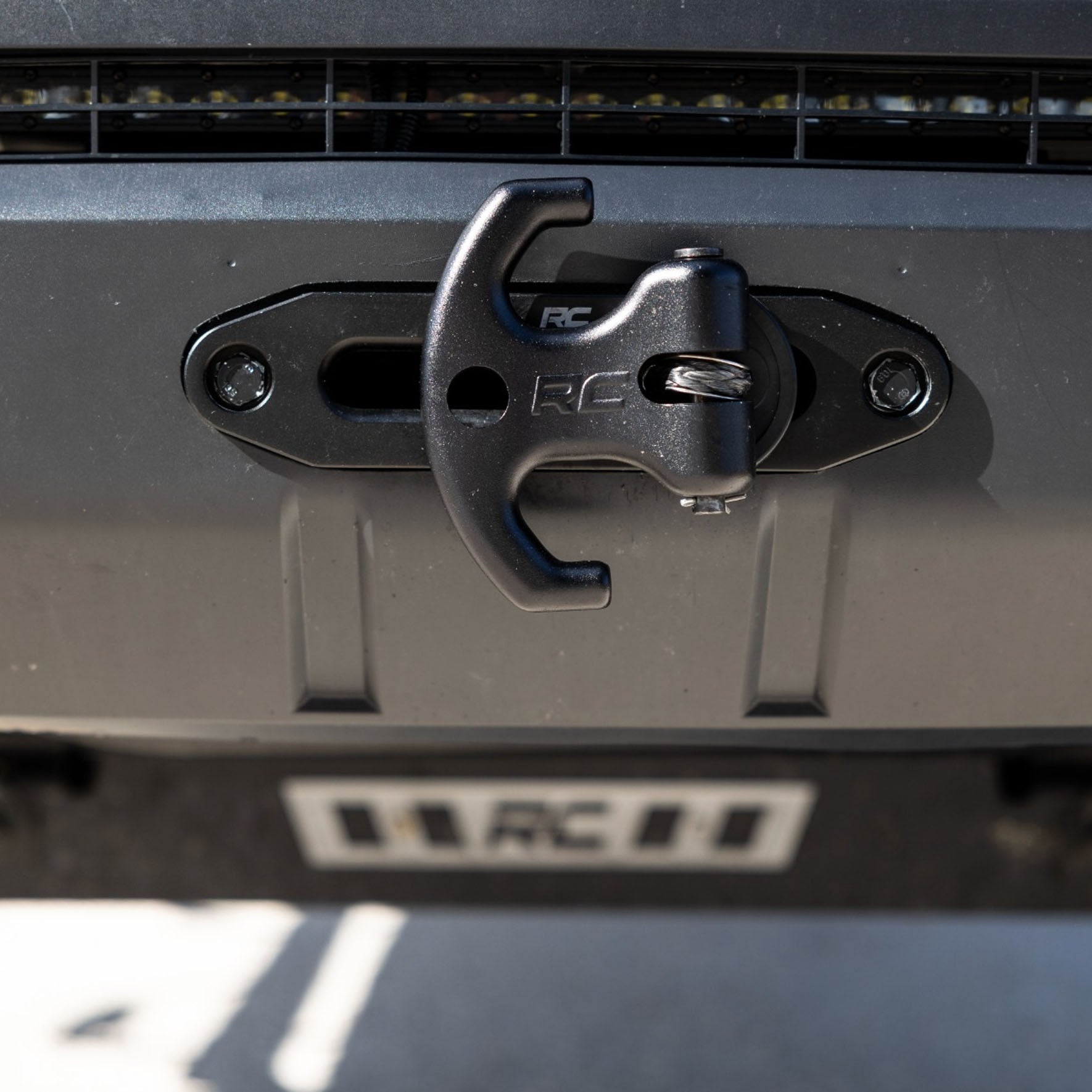 Rough Country Front Hidden Winch Mount W/d-Ring Shackles | 2022-2024 Toyota Tundra - 72003