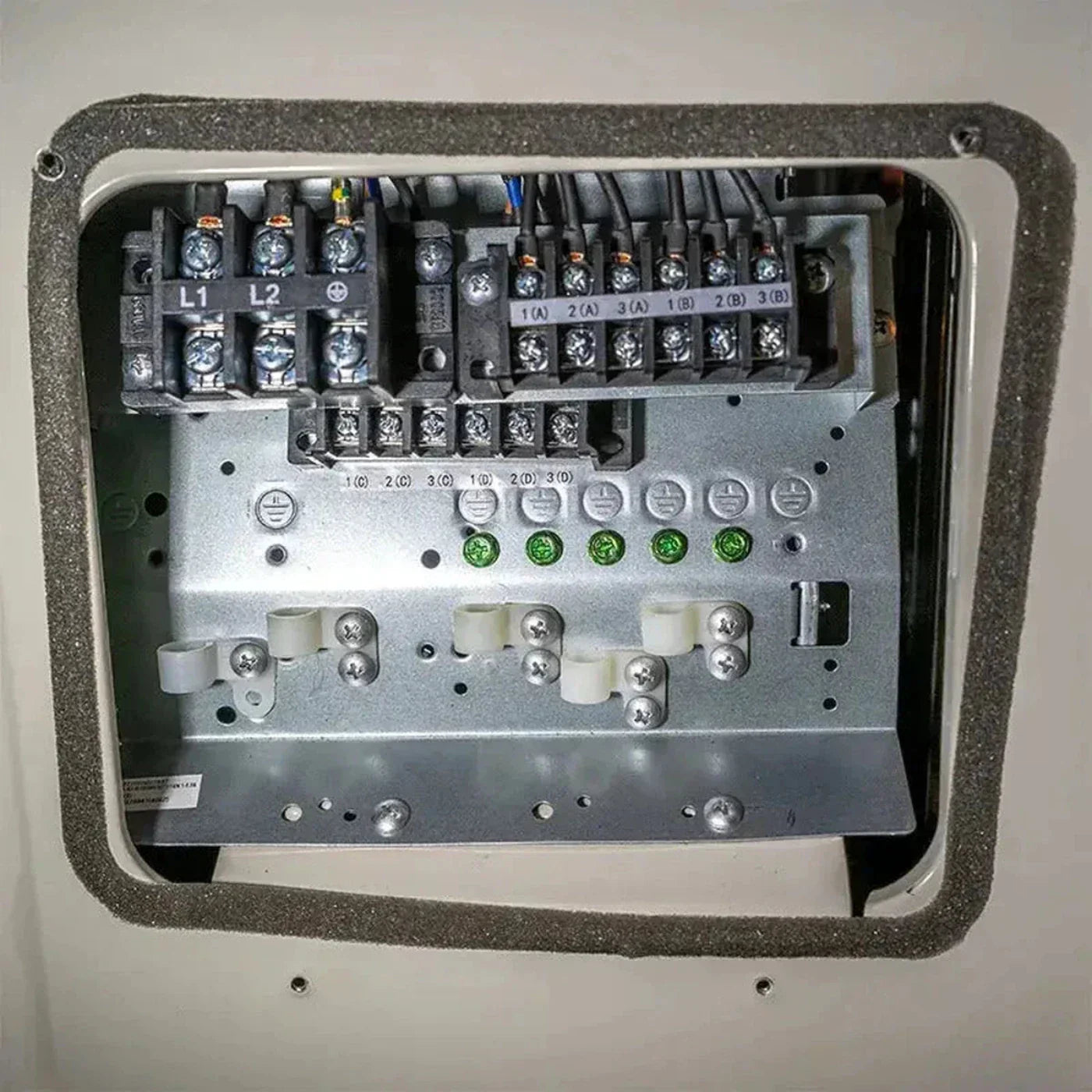 36,000 BTU ACiQ Multi Zone Condenser w/Max Heat - Backyard Provider