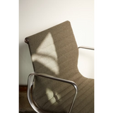 Herman Miller Executive Eames Aluminum Group Chair - EA337PMDLL2109
