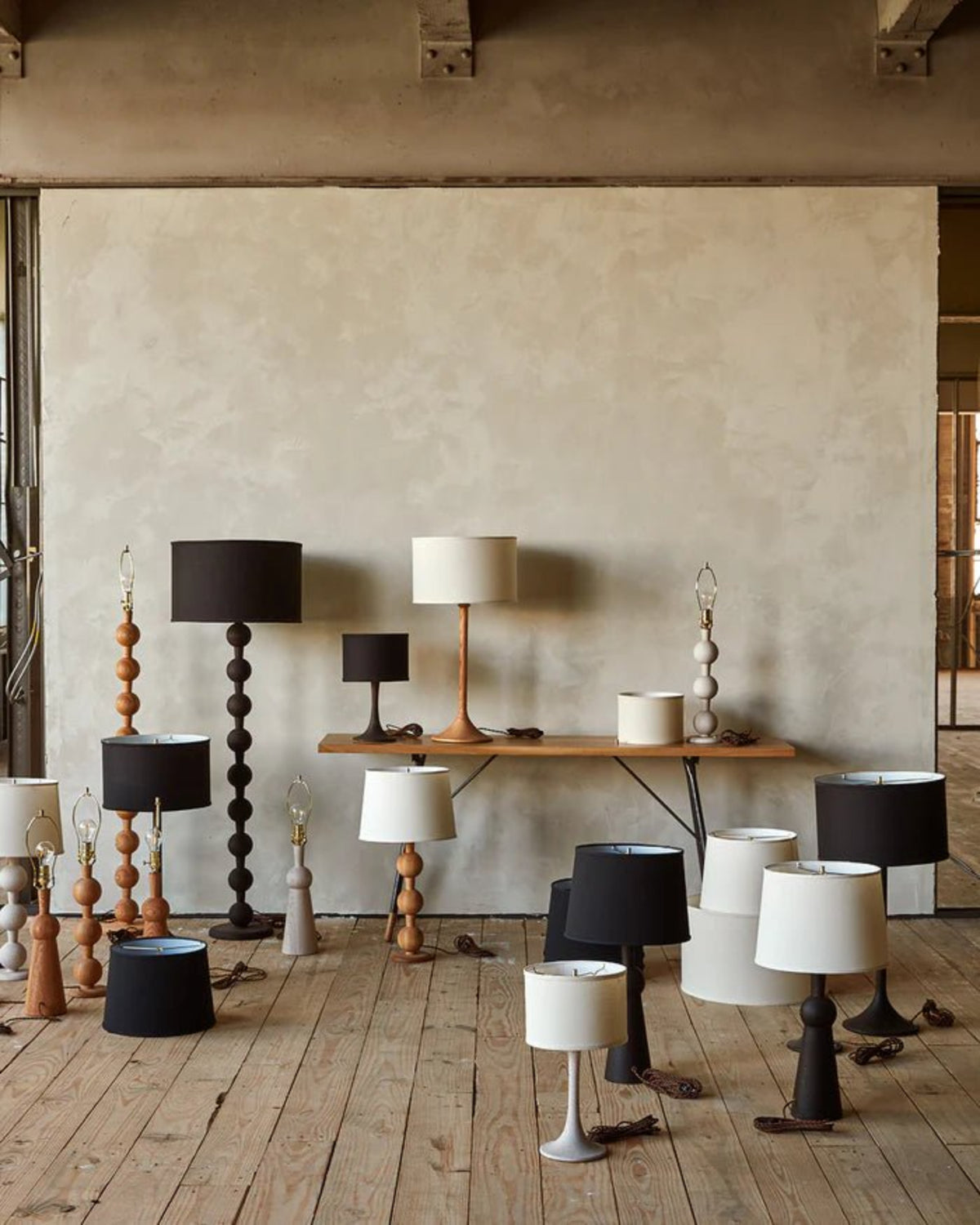 LostineHugo Barbell Table Lamp